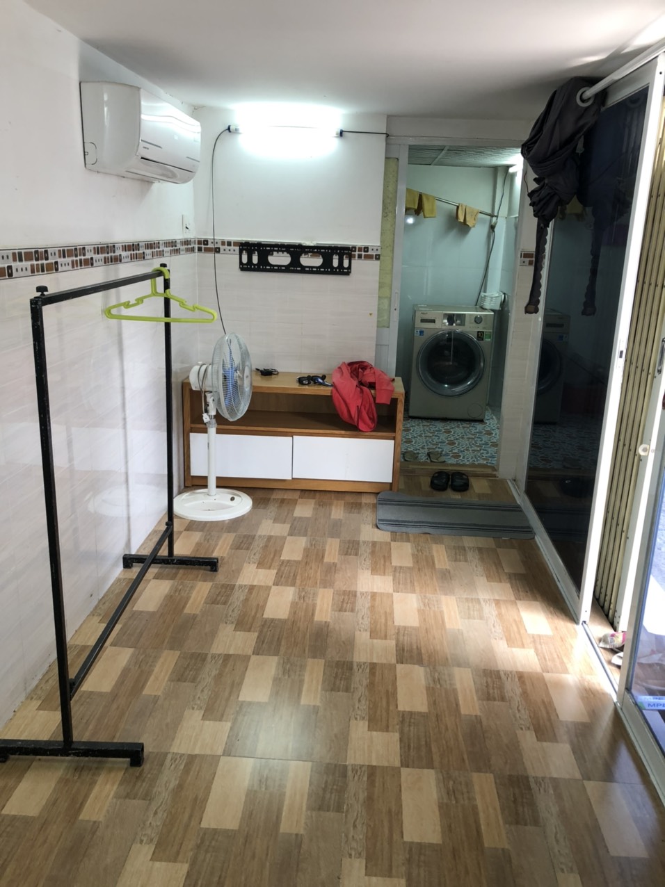 Nhà trọ hẻm xe hơi độc lập chủ